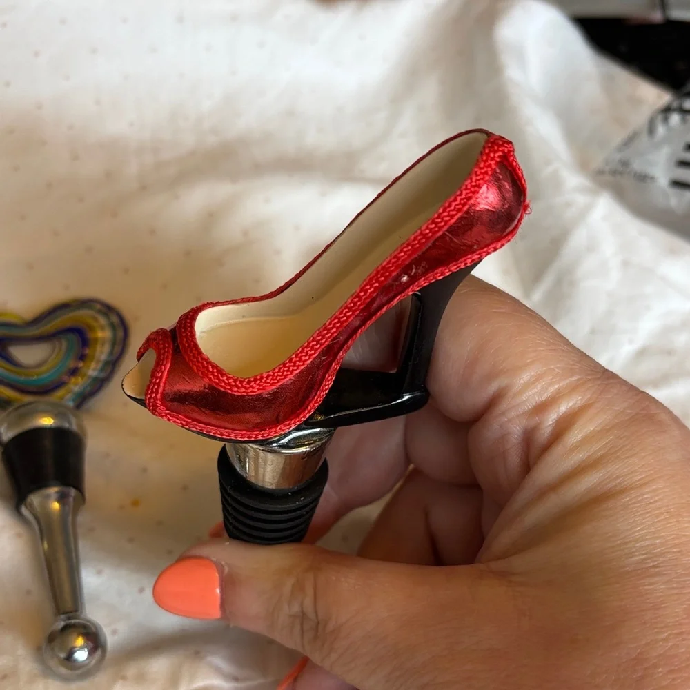 Assorted Wine Bottle Stoppers Set